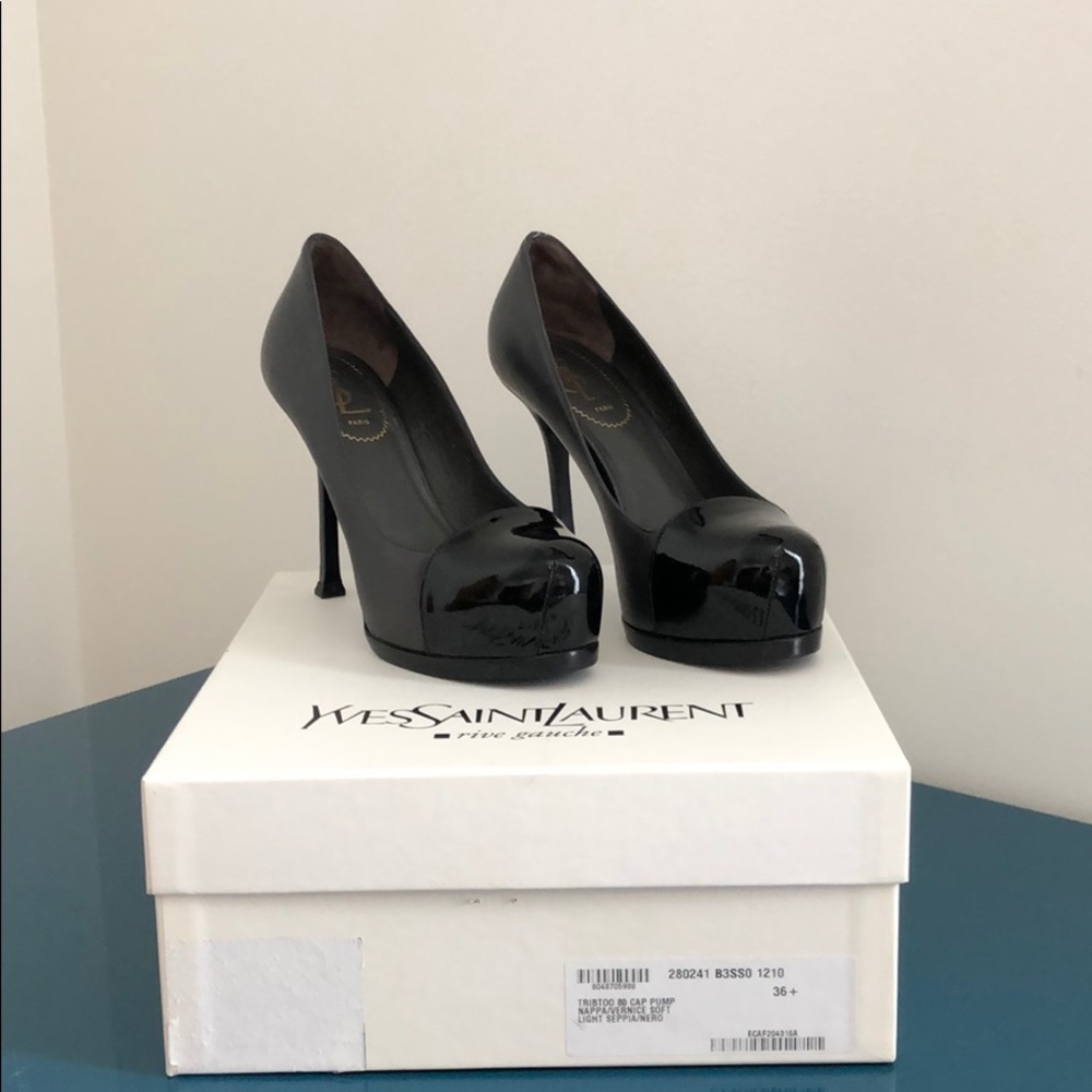 YSL Trinbtoo cap toe pump.